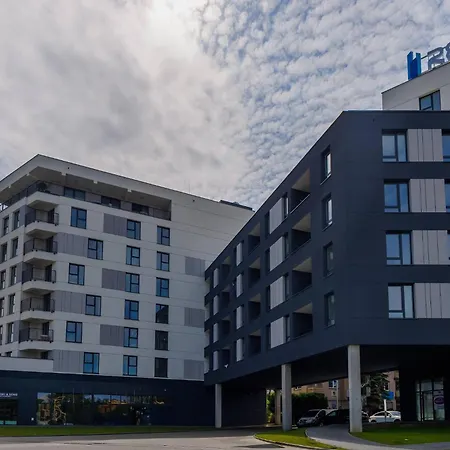 Noble Regency, Centre, Ac, Free Parking By Staynest Apartament Rzeszów