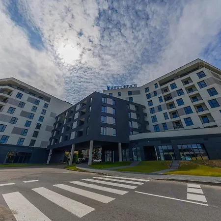 Noble Regency, Centre, Ac, Free Parking By Staynest Apartament