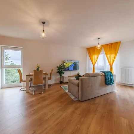 Noble Regency, Centre, Ac, Free Parking By Staynest Apartament *