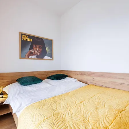 Noble Regency, Centre, Ac, Free Parking By Staynest *
