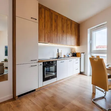 Noble Regency, Centre, Ac, Free Parking By Staynest Apartament Rzeszów