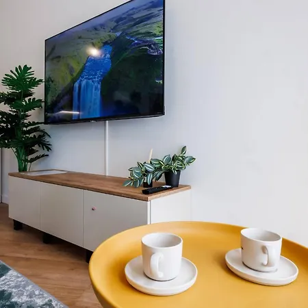 Apartament Noble Regency, Centre, Ac, Free Parking By Staynest